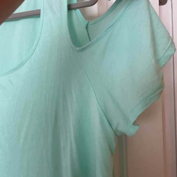 GUC Mint Crown & Ivy Cold Shoulder Top XL - Picture 2 of 6
